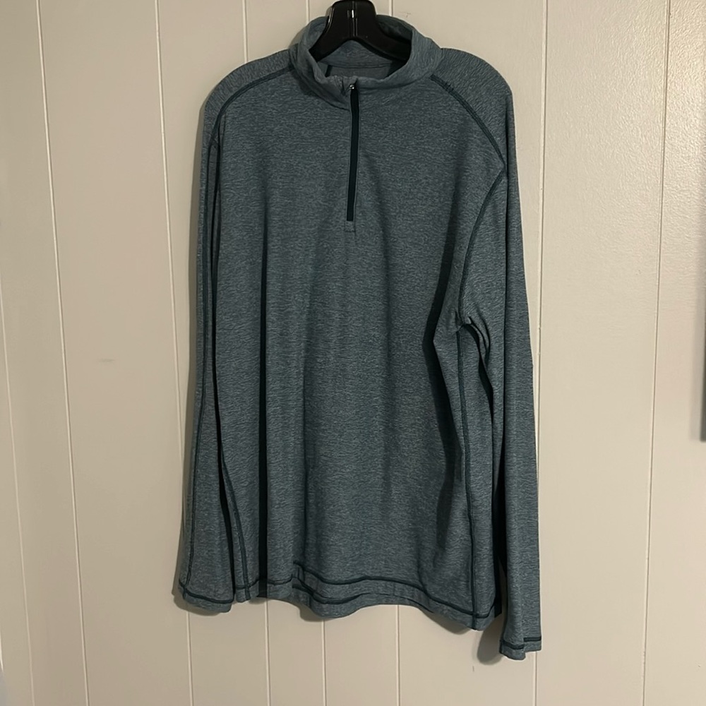 Lululemon Men’s L quarter zip - like new condition